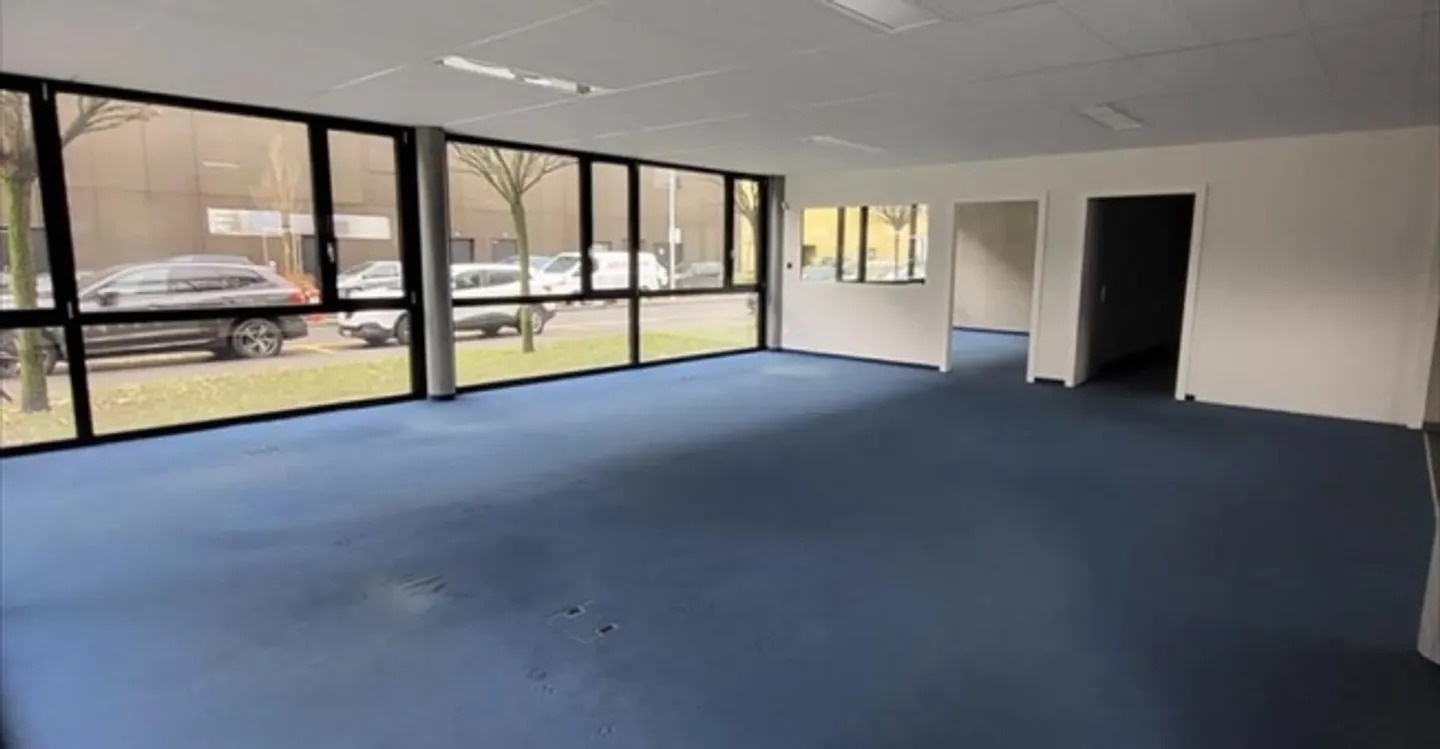 Spazio ufficio in affitto - Foto 5 di 7