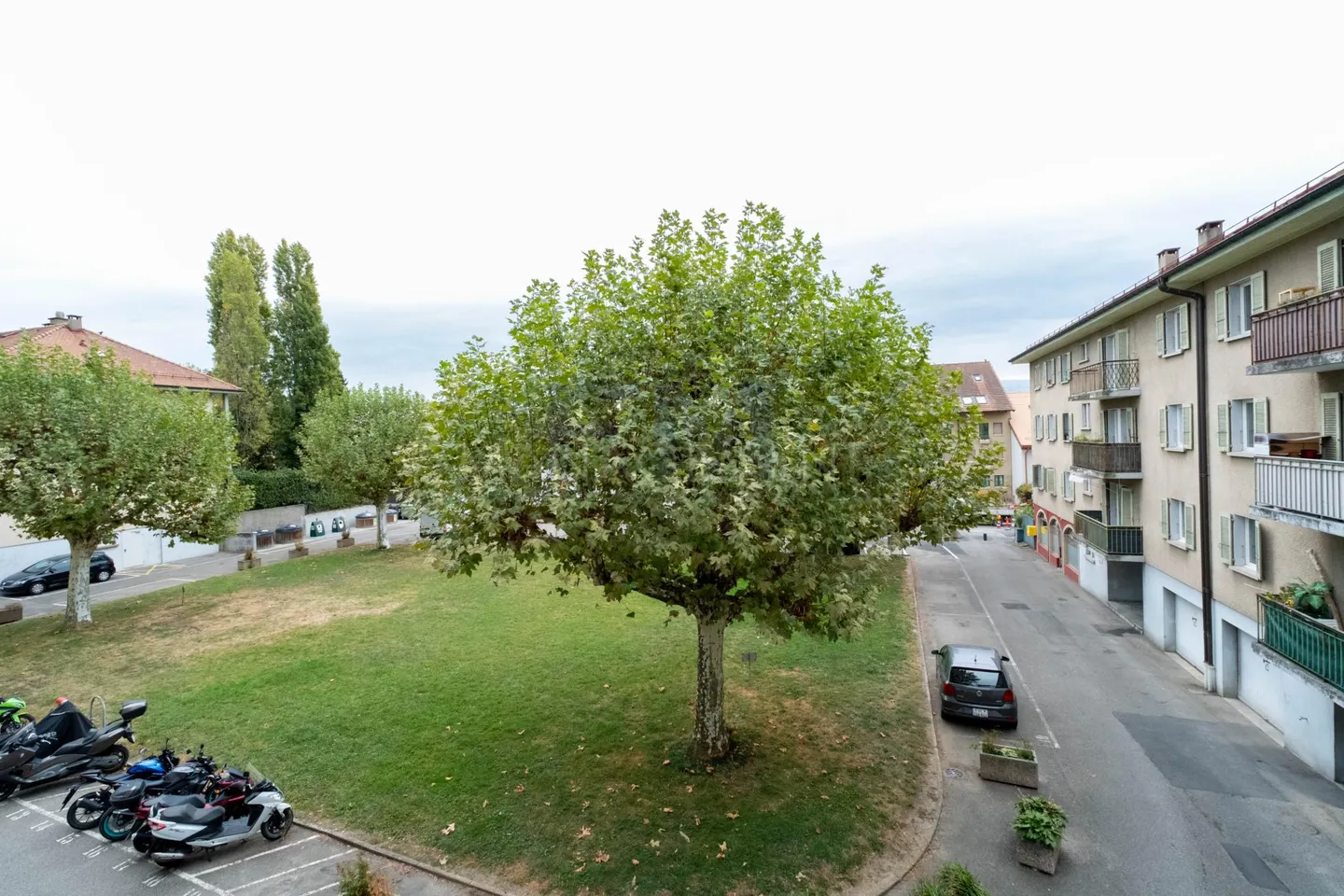 Renovated Apartment in Meyrin - Photo 12 of 13