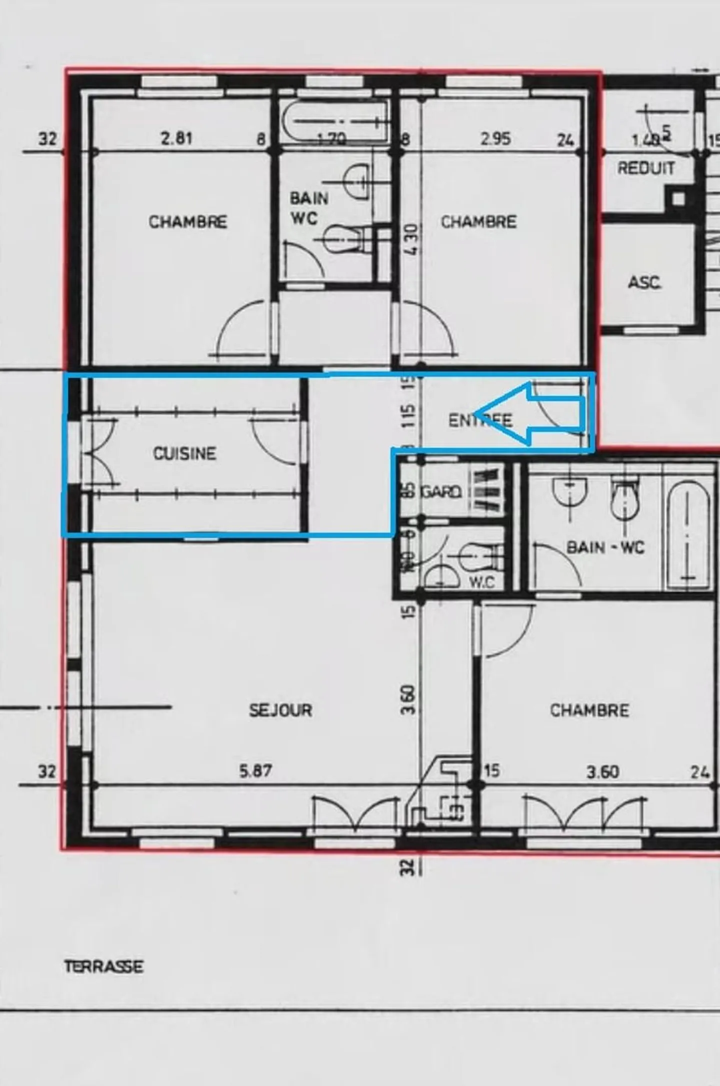 Beautiful garden-level apartment with stunning views. - Photo 3 of 13