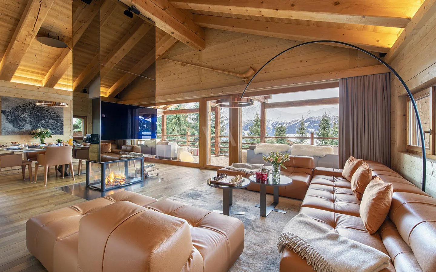 Propriété d'exception avec spa, piscine intérieure et vue panoramiq... - Photo 4 sur 12