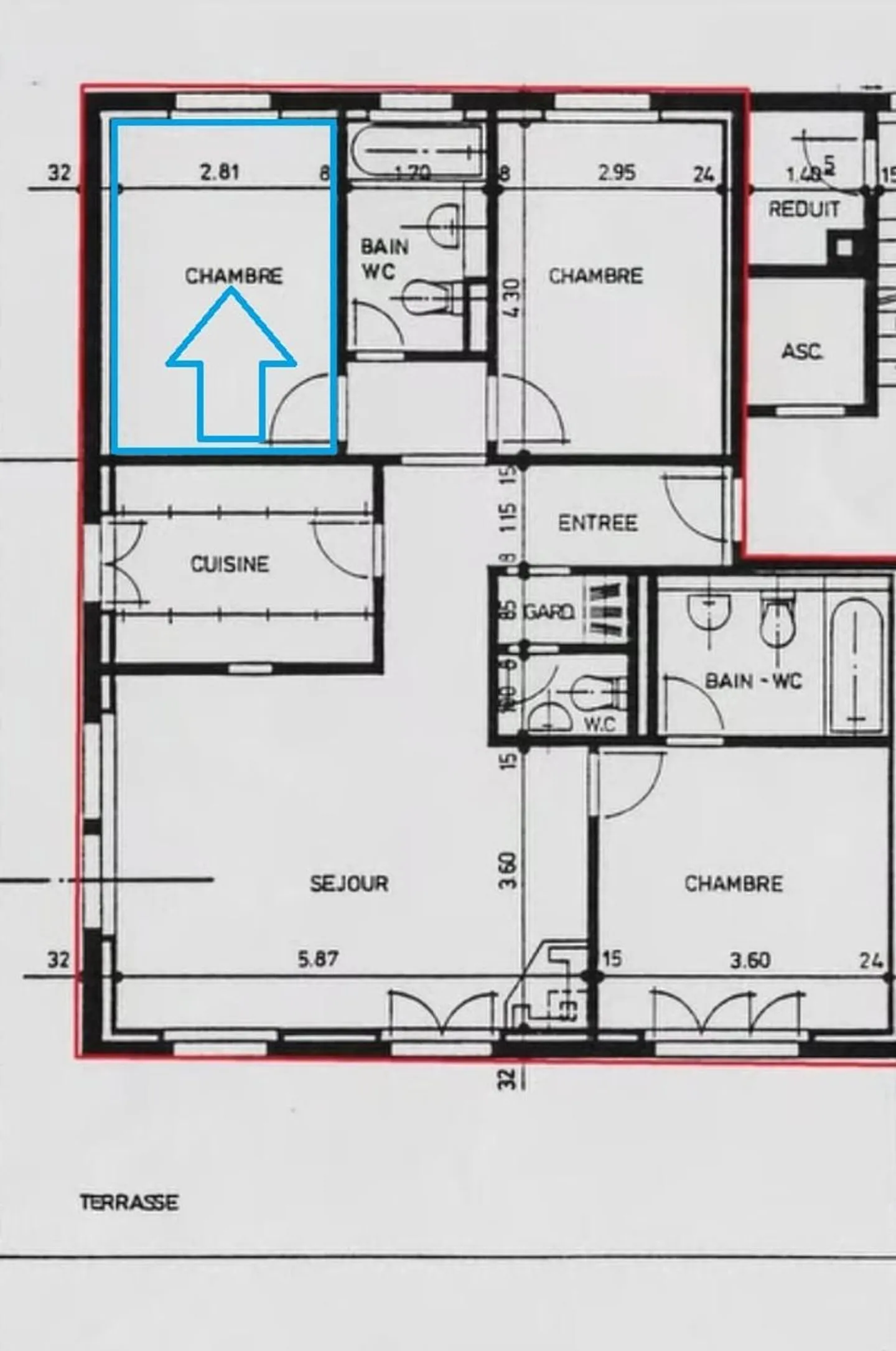 Beautiful garden-level apartment with stunning views. - Photo 10 of 13