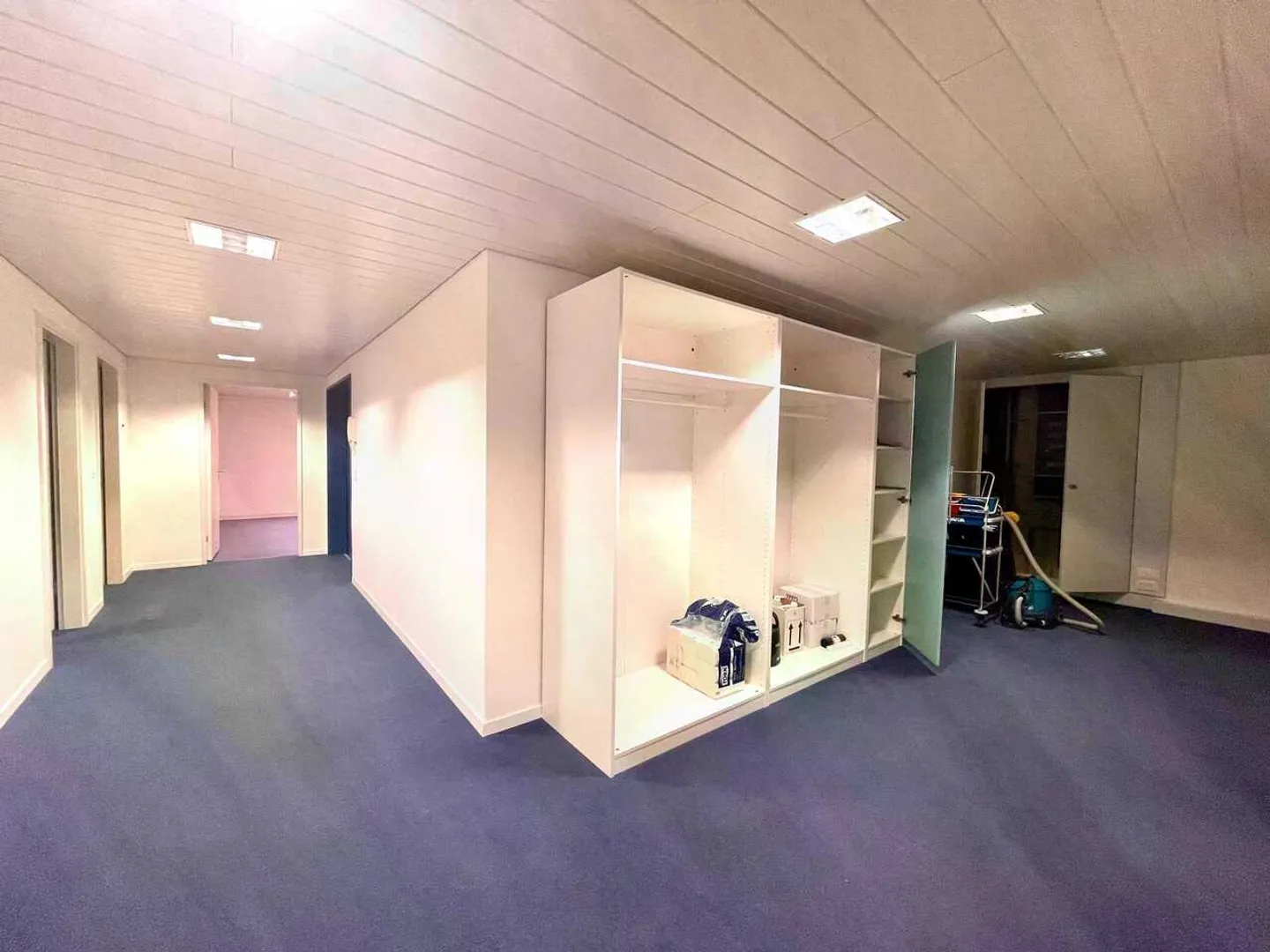 Ufficio di 212 m² con facciata vetrata in affitto ad Aarau - Foto 9 di 11