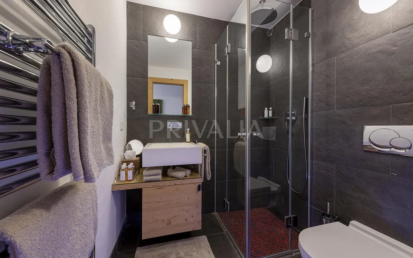 Propriété d'exception avec spa, piscine intérieure et vue panoramiq... - Photo 10 sur 12