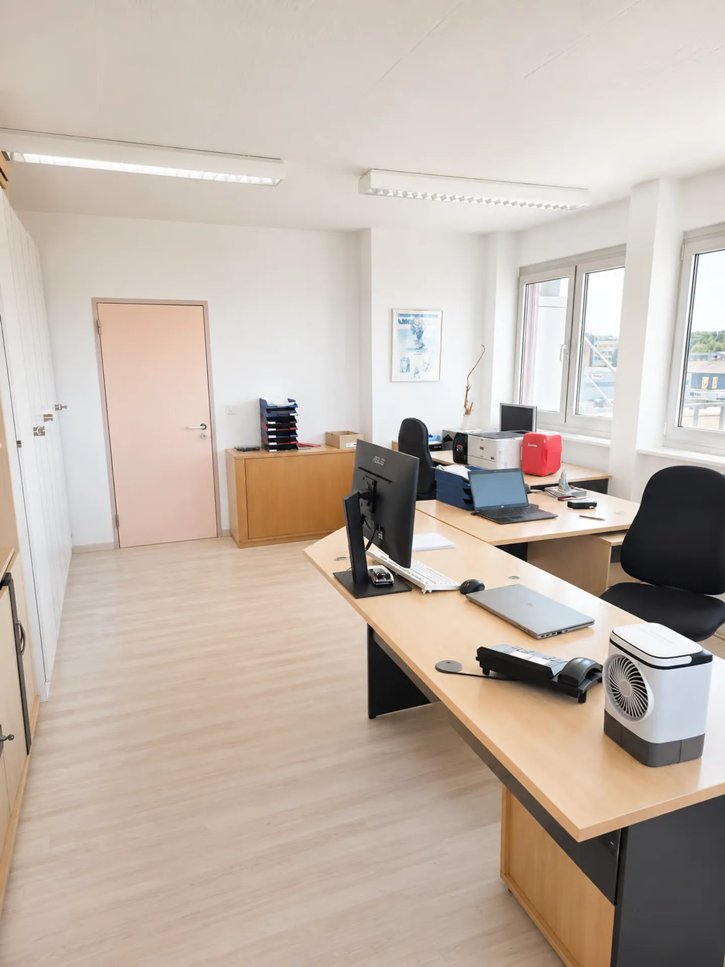 Bureau individuel moderne à louer - Photo 2 sur 4