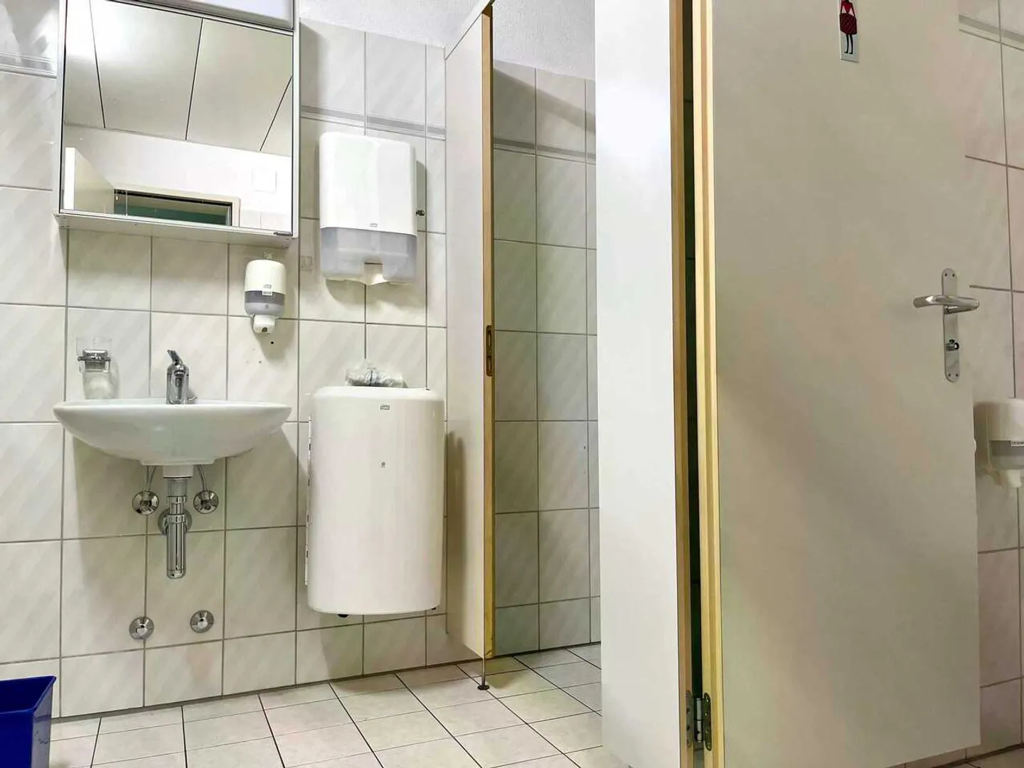 Ufficio di 212 m² con facciata vetrata in affitto ad Aarau - Foto 10 di 11