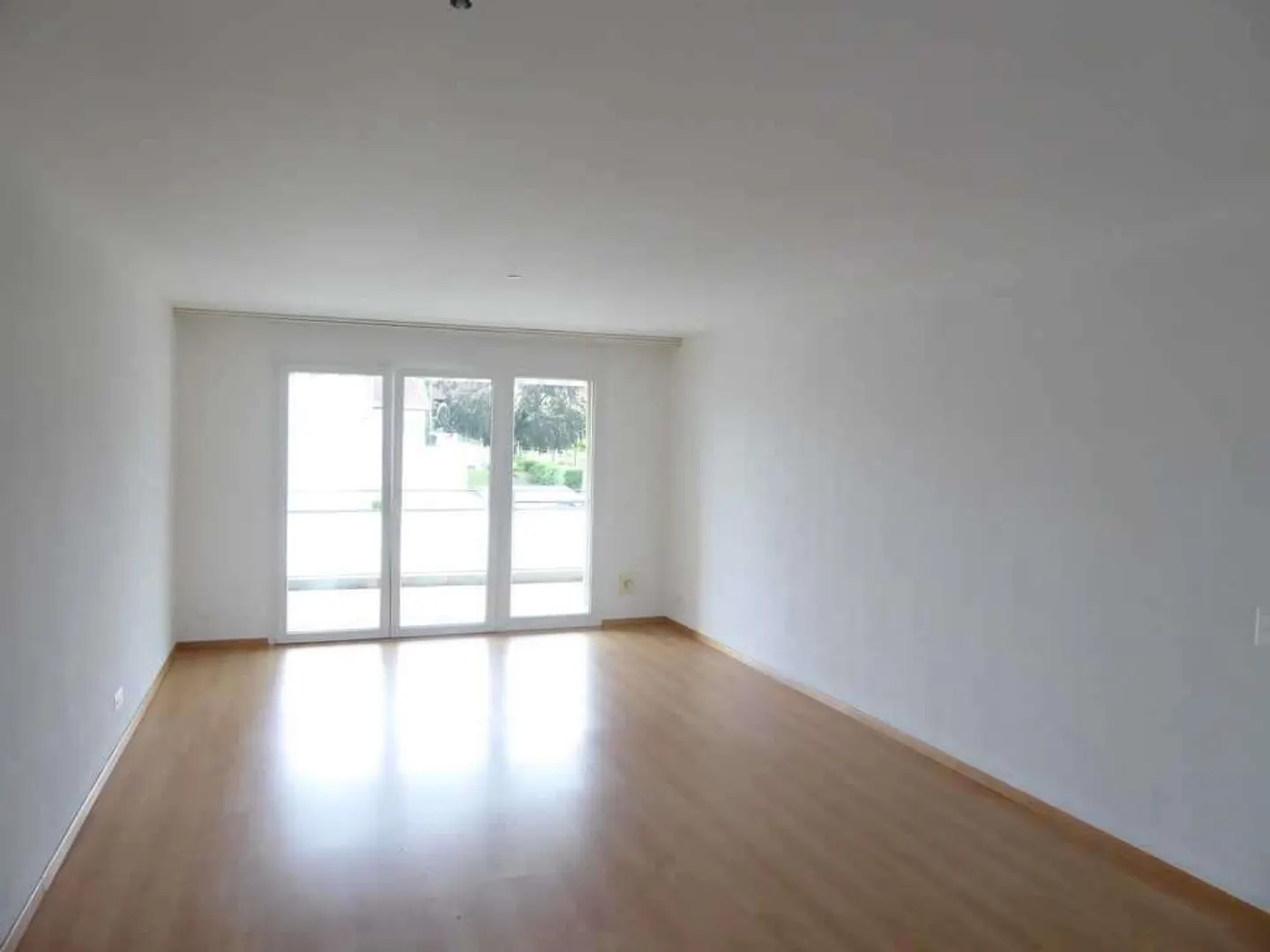 Bright 4½ Room Apartment in Elgg - Photo 2 of 8
