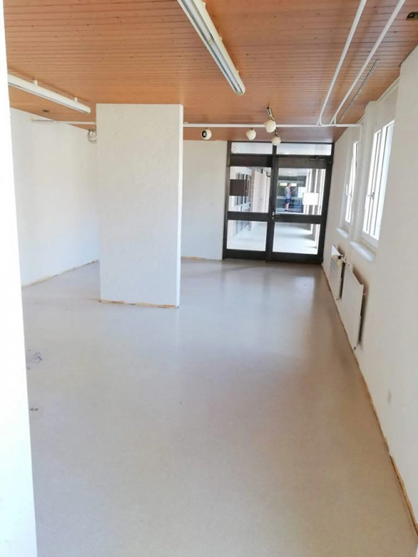 Vielseitiger Hobby- und Lagerraum - Foto 3 von 7