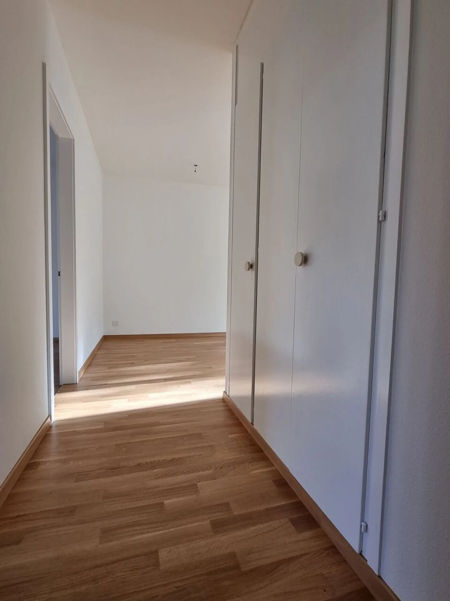 Apartment with sunny balcony - Photo 7 of 8