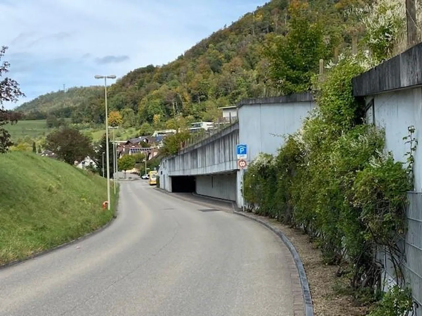 Parking spaces for rent in Lausen - Photo 1 of 1