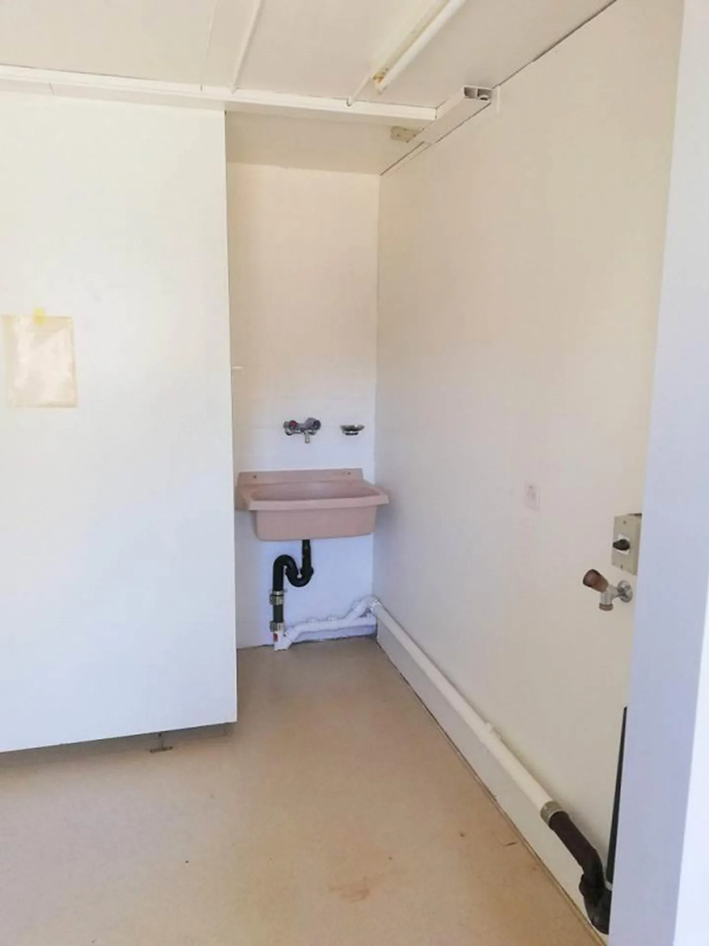 Vielseitiger Hobby- und Lagerraum - Foto 7 von 7