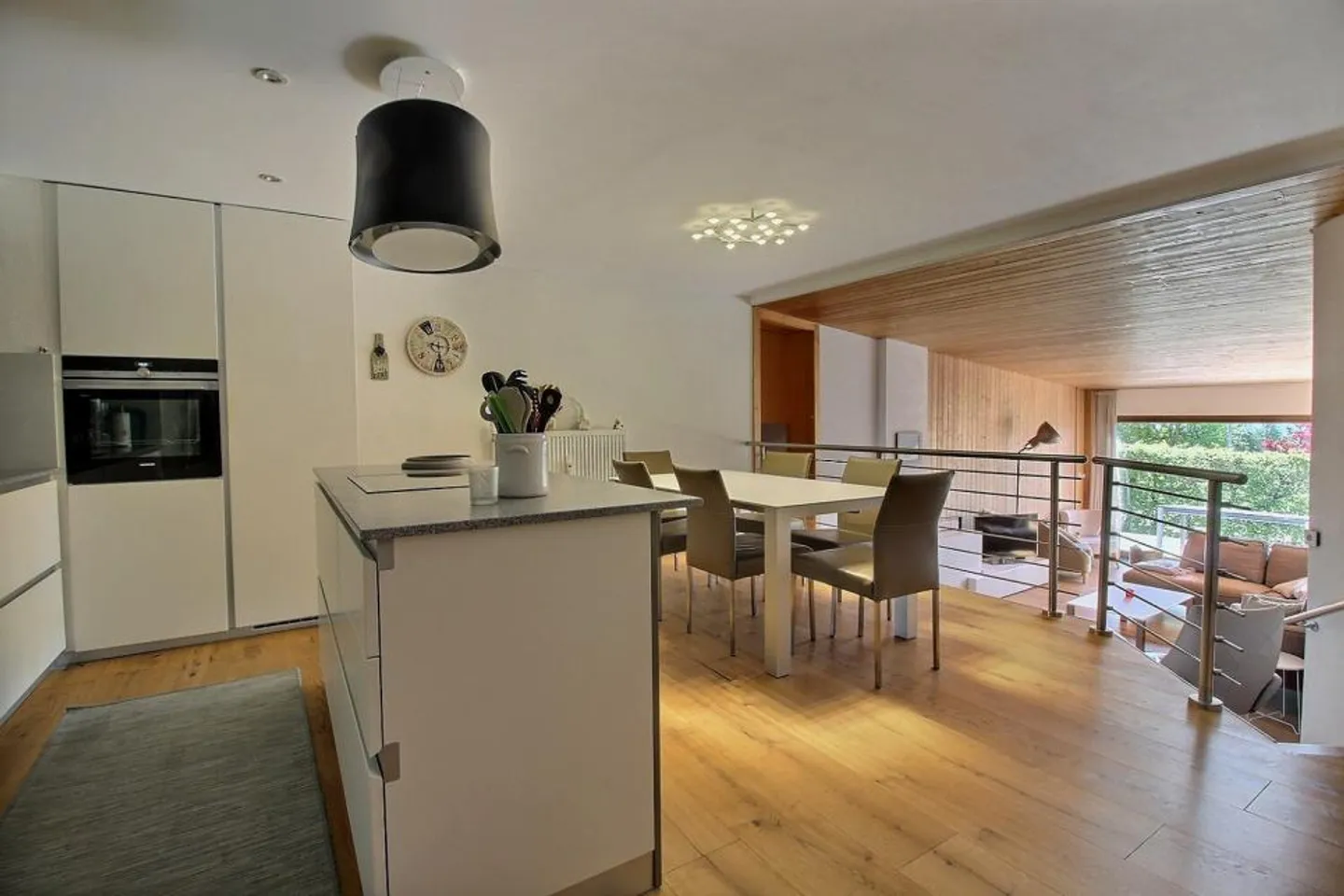 Recently renovated apartment, directly at the village square, available for weekly rental - Photo 3 of 12