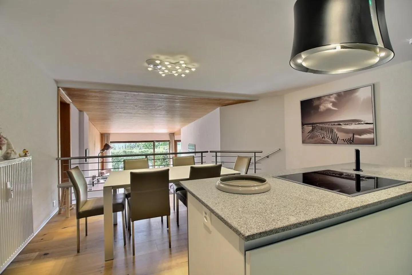 Recently renovated apartment, directly at the village square, available for weekly rental - Photo 4 of 12