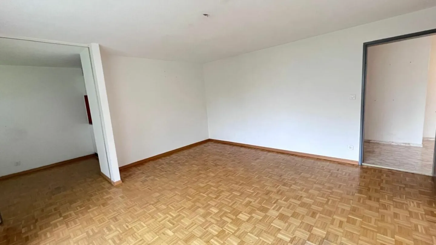 Helle 2,5-Zimmer Wohnung in Wil - Foto 8 von 11