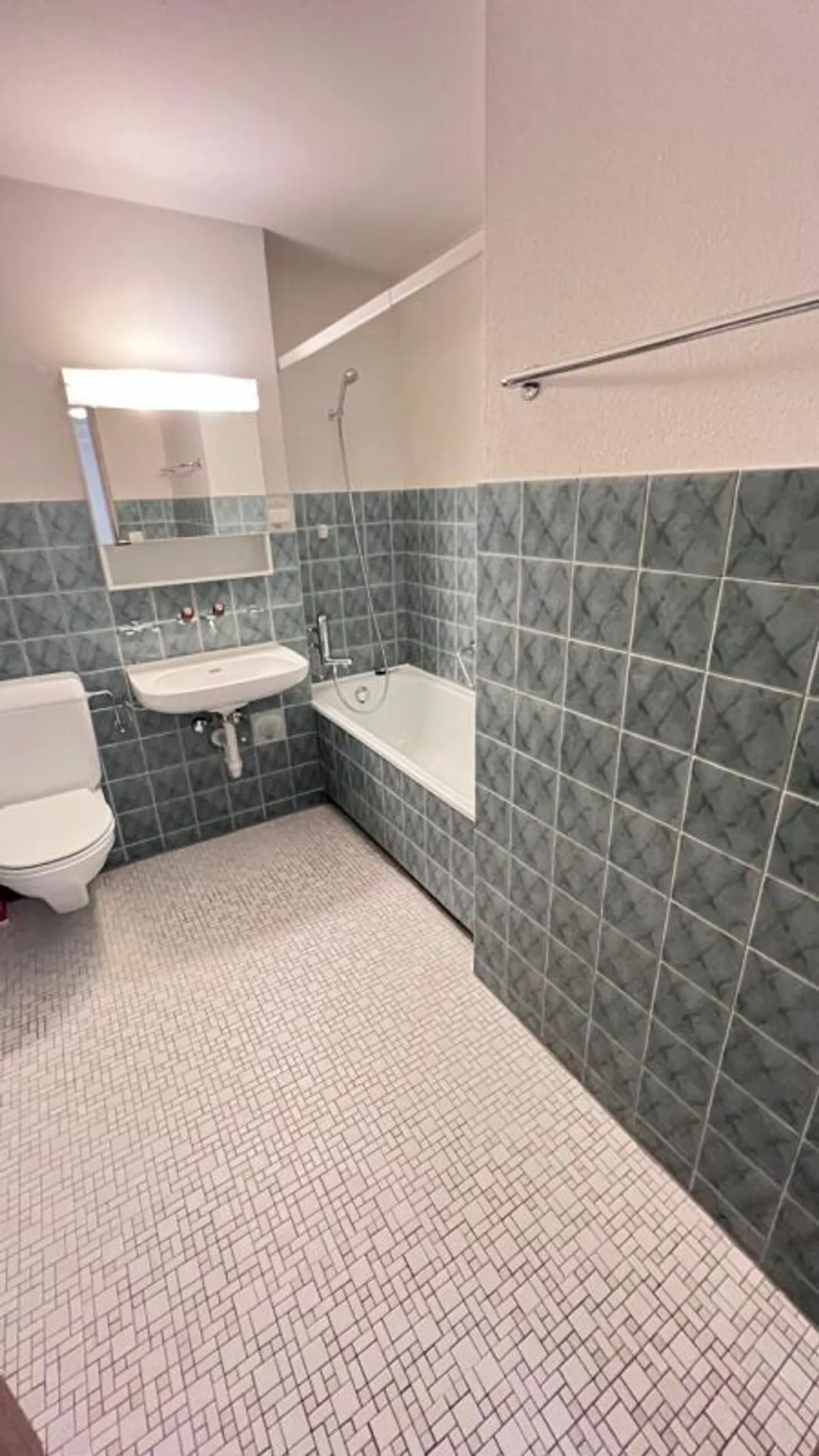 Helle 2,5-Zimmer Wohnung in Wil - Foto 9 von 11