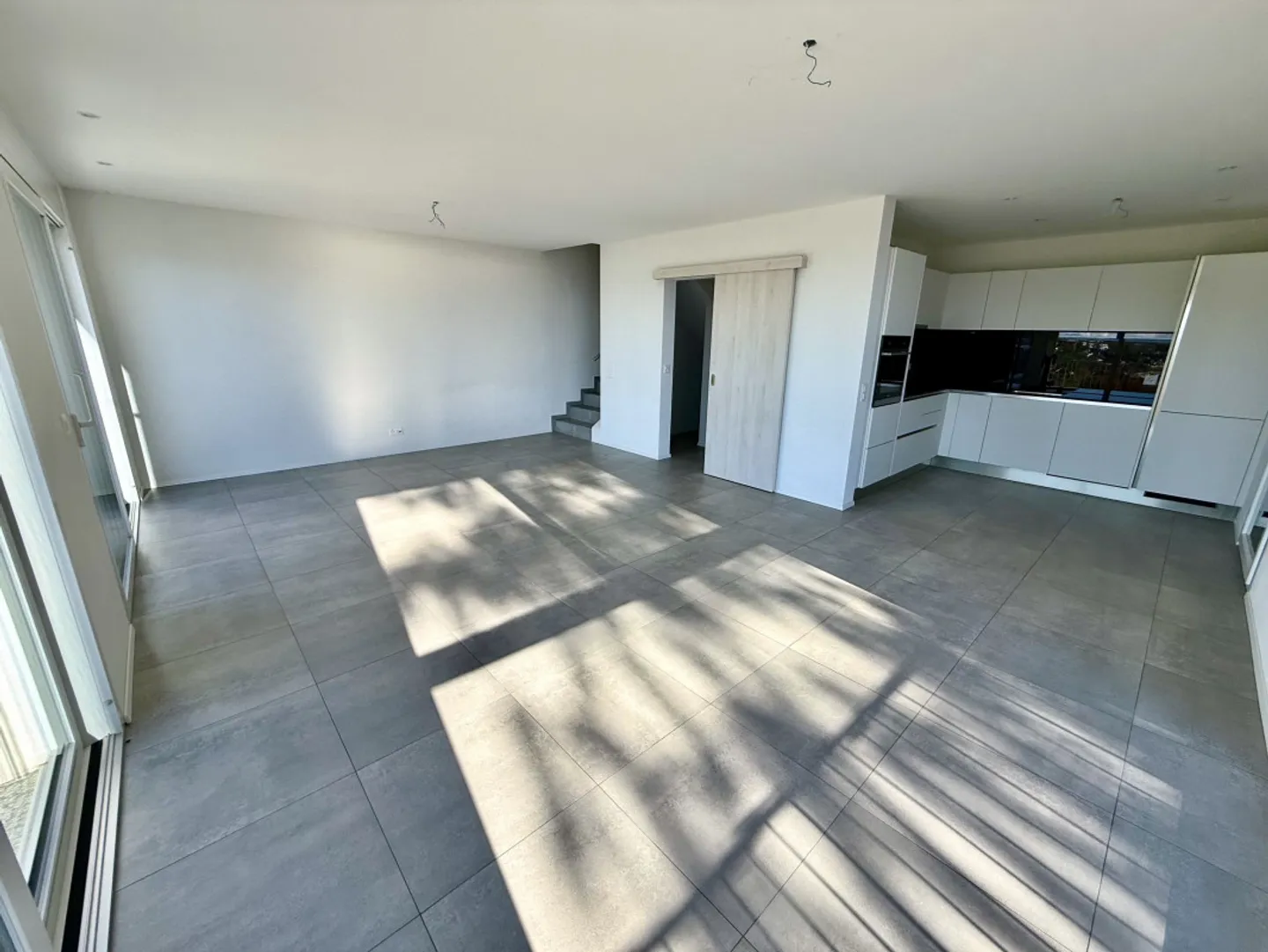 Maison avec vue spectaculaire sur le Léman - Photo 3 sur 13