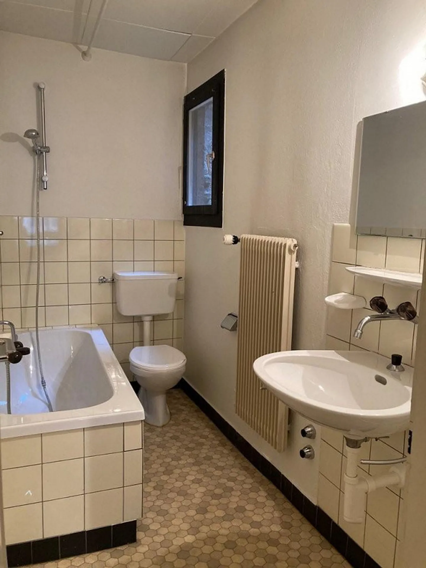 Charmante appartement d'une chambre au cœur de la vieille ville de Berne - Photo 3 sur 5