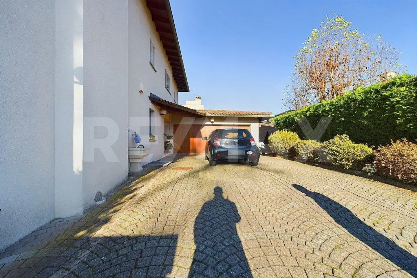 Elegante Villa mit Swimmingpool in Caslano: Geräumigkeit und maximaler Komfort - Foto 13 von 13