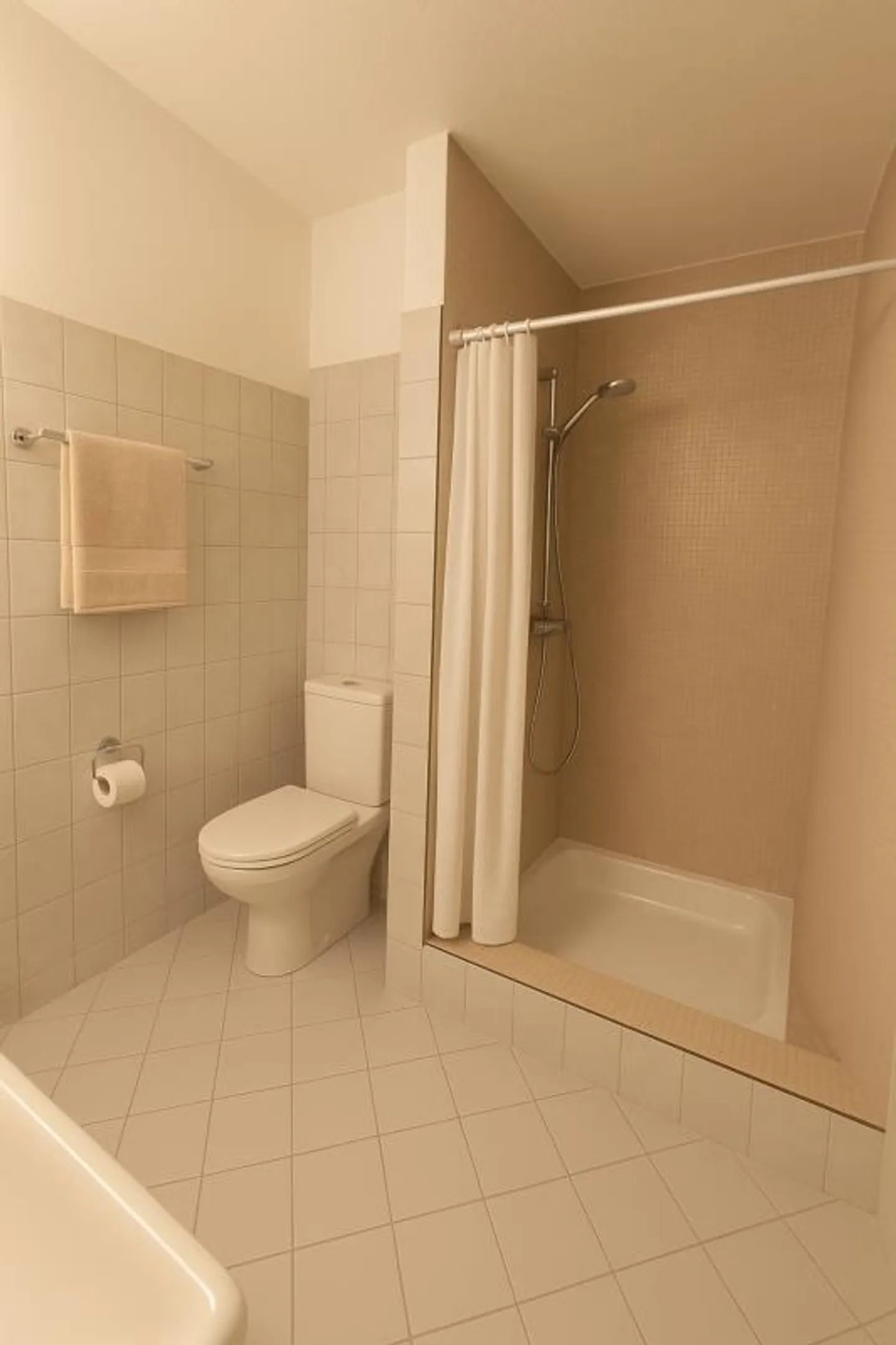 One month rent free - Attractive 4.5-room maisonette apartment... - Photo 6 of 10