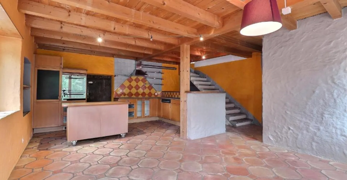 Family house with 5.5 rooms - Photo 3 of 10