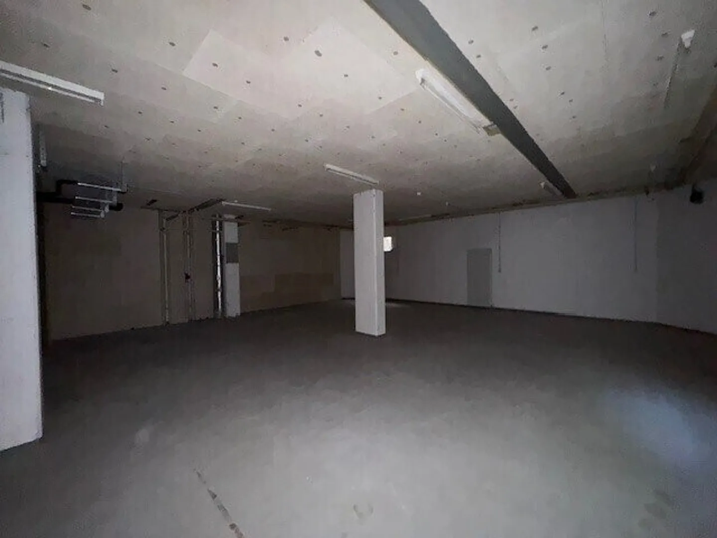 Unités de stockage à louer à Pully de 32,5 m2 à 221 m2 - Photo 1 sur 4