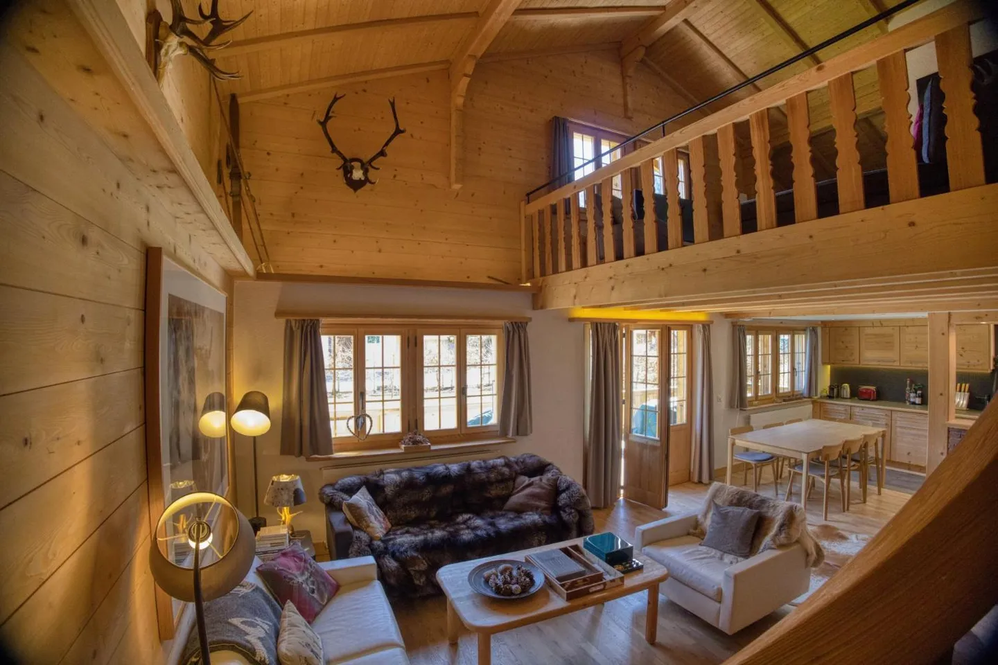 Magnificent furnished chalet between Gstaad and Lauenen - Photo 4 of 13
