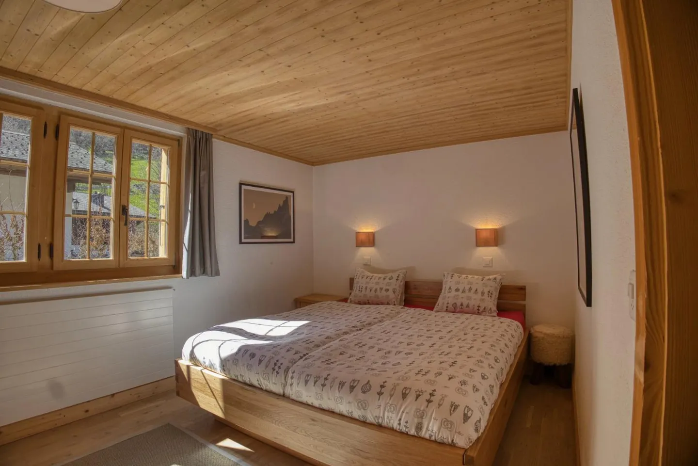 Magnificent furnished chalet between Gstaad and Lauenen - Photo 13 of 13