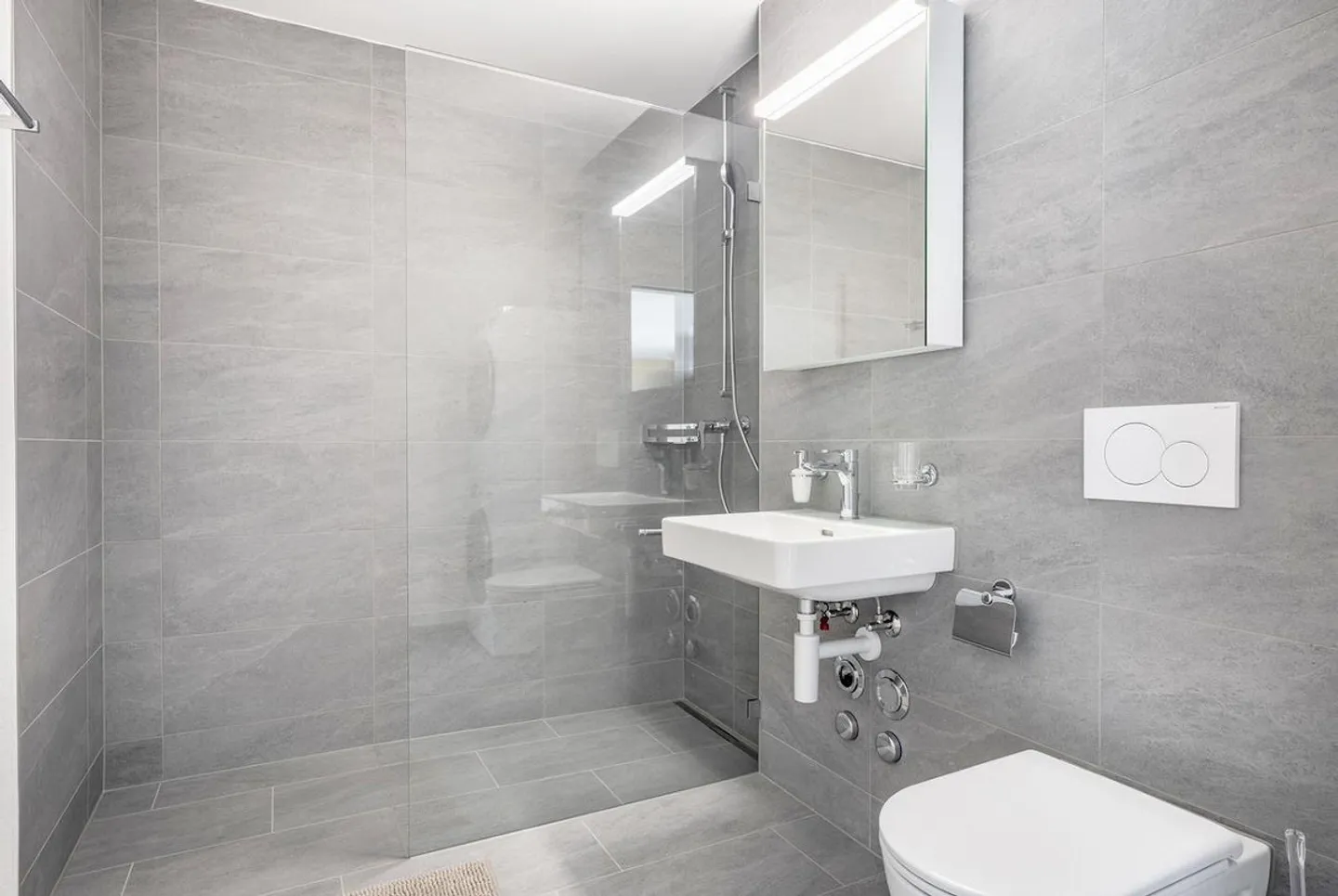 NOUVEAU BÂTIMENT 2024 – Appartement moderne et intelligent de 3,5 pièces au centre de Kloten - Photo 10 sur 11