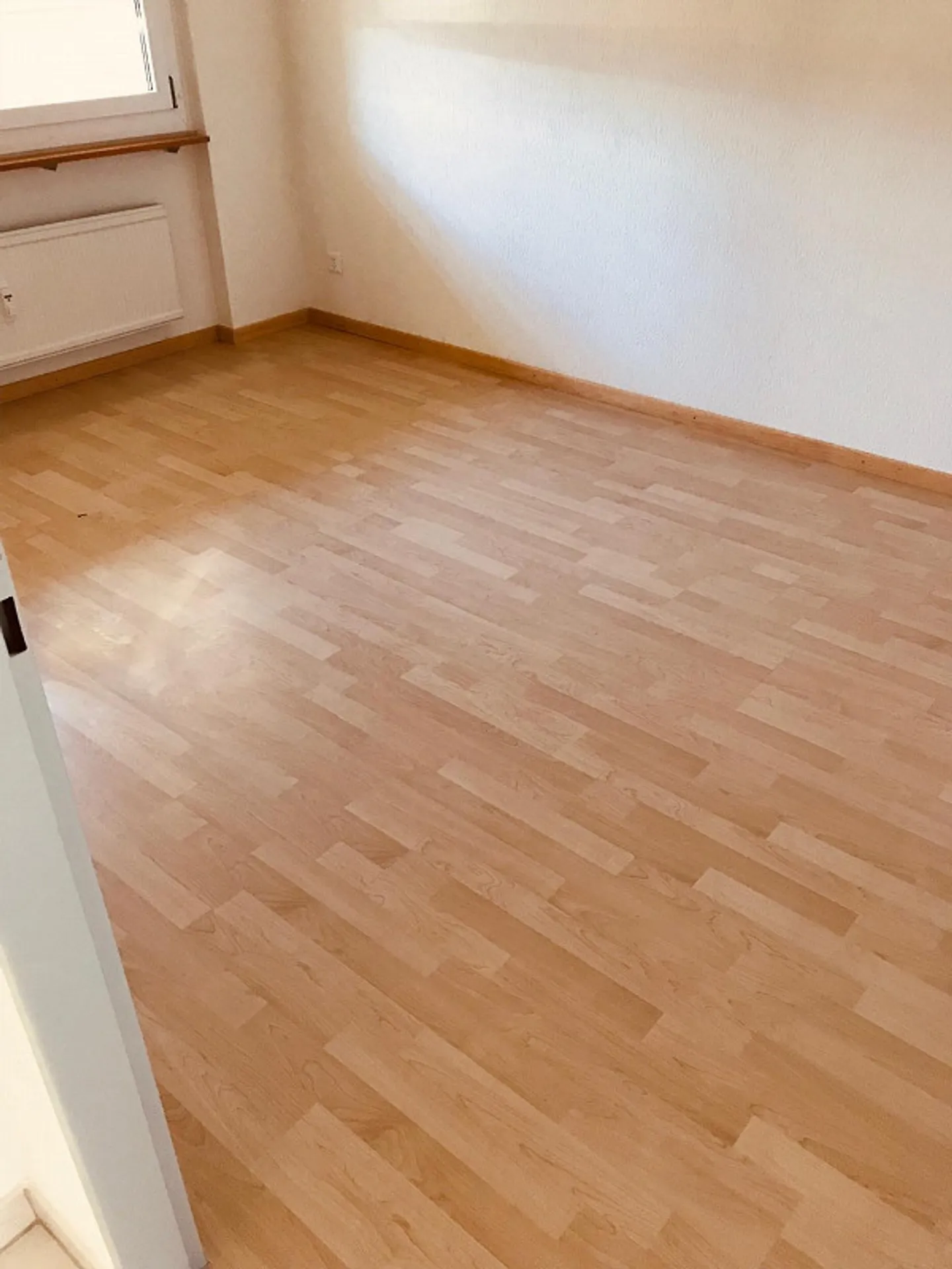 Appartement de 4,5 pièces avec vue sur le lac dans un emplacement ensoleillé et verdoyant - Photo 8 sur 13