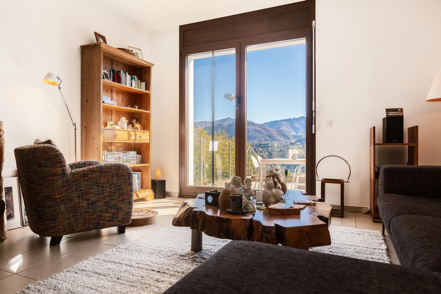 Appartamento con giardino privato in elegante complesso residenziale - Foto 1 di 7