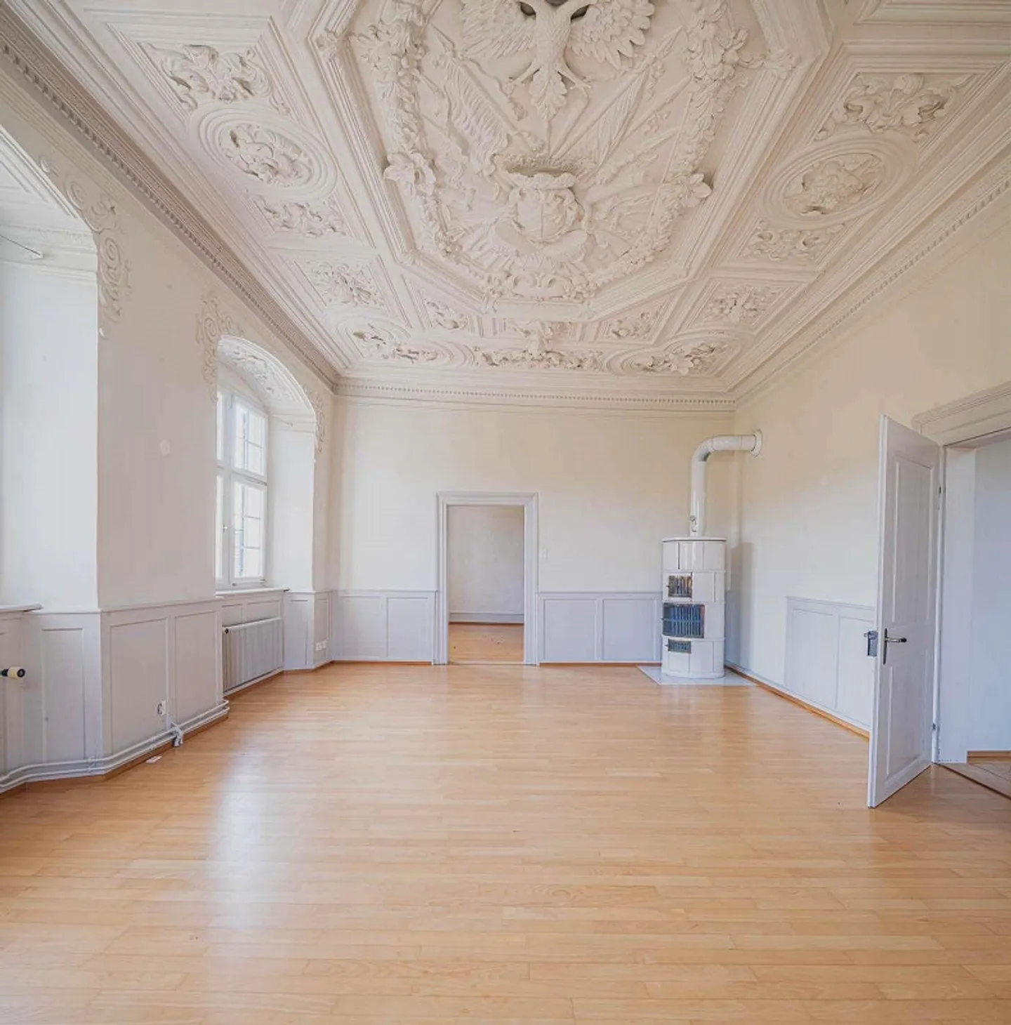 Historical 4.5-Room Apartment in Trüllikon - Photo 3 of 14