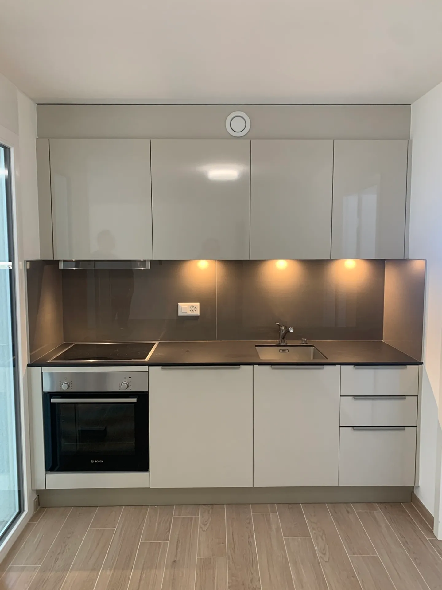 Appartement spacieux avec balcon - Photo 1 sur 4
