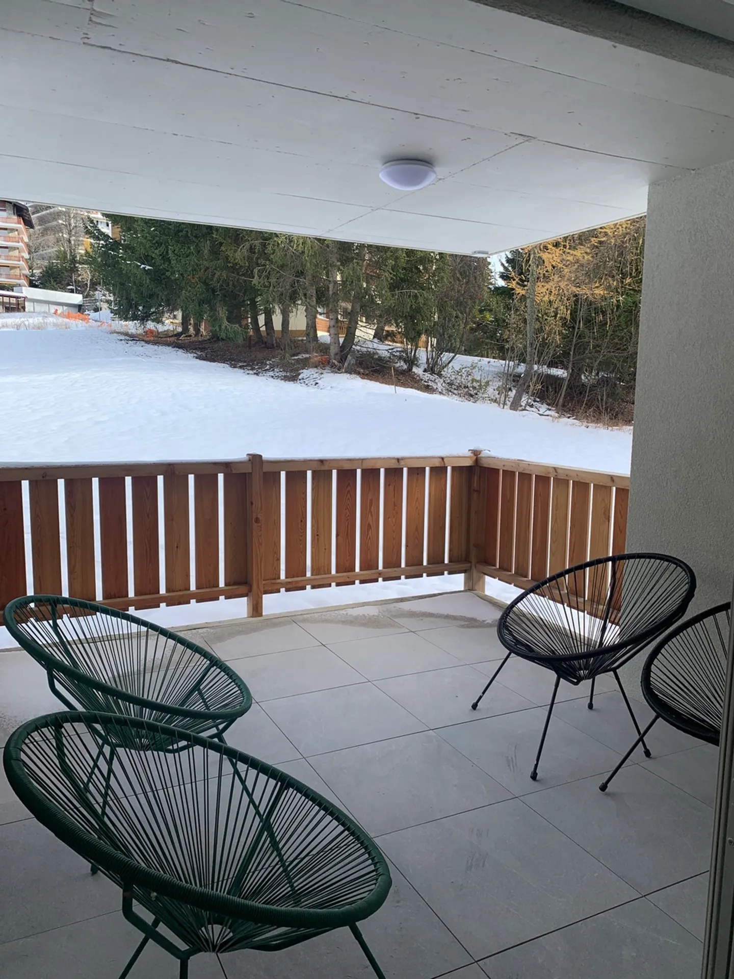 Appartement spacieux avec balcon - Photo 3 sur 4