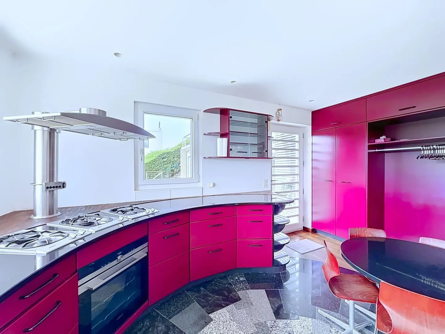 Appartement Spacieux avec Piscine - Photo 5 sur 11