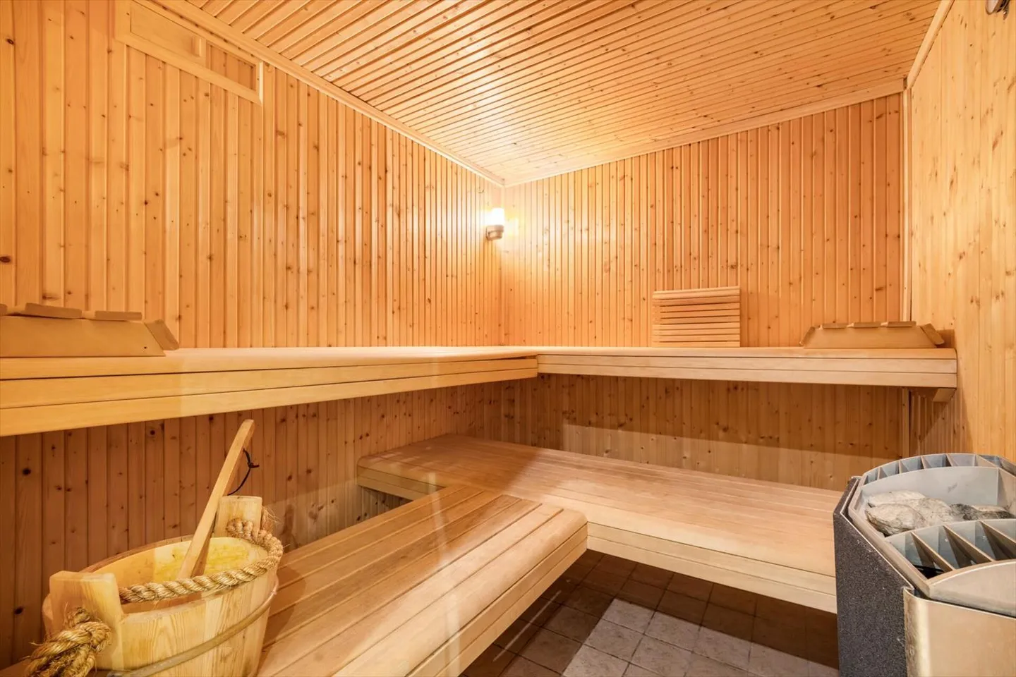 Extraordinary; 2 Holiday Apartments in 1 - Photo 13 of 13