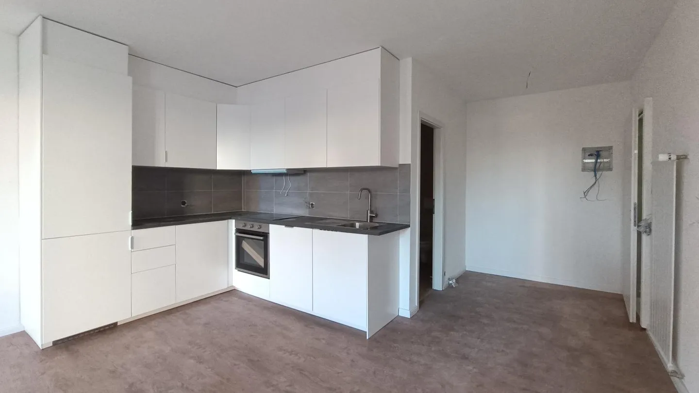 2.5 Room Apartment - Photo 2 of 7