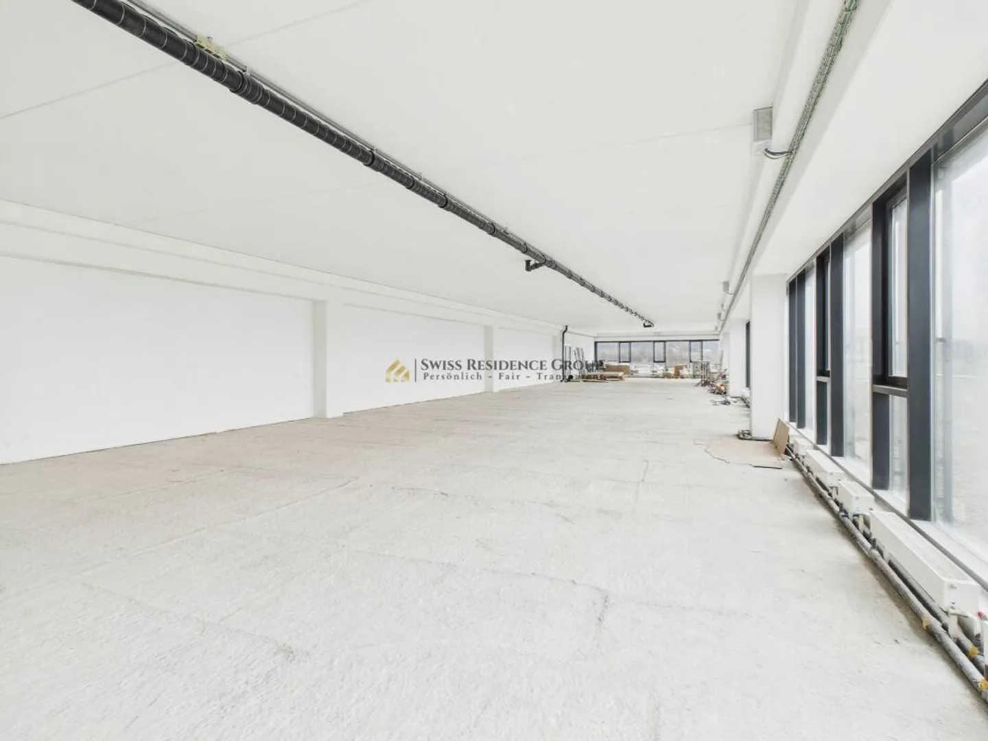 Spazio commerciale flessibile con opzione di ampliamento per inquilini nel Riedmatt Center - Foto 2 di 7