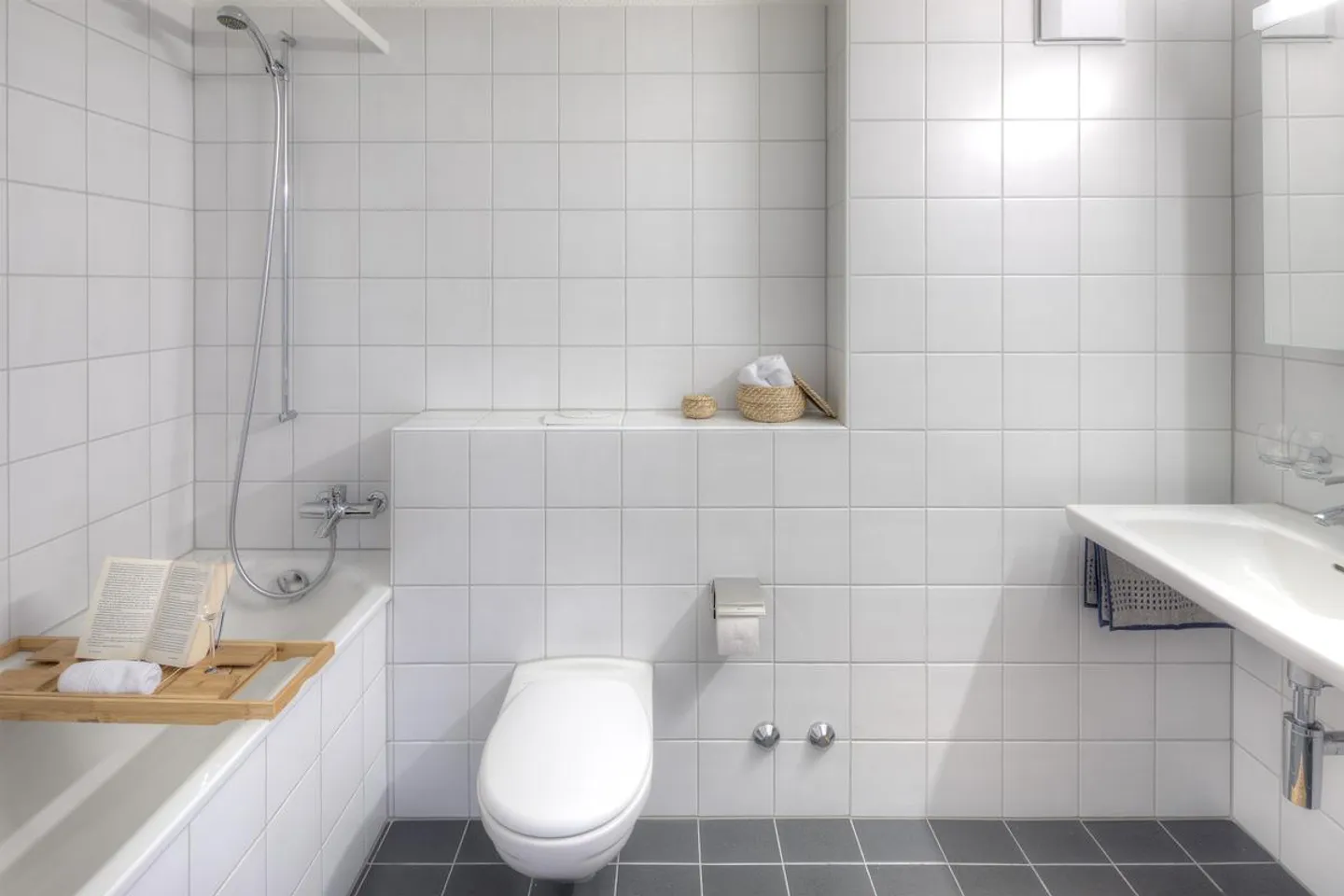 Plenty of space for your dream! - Photo 5 of 13
