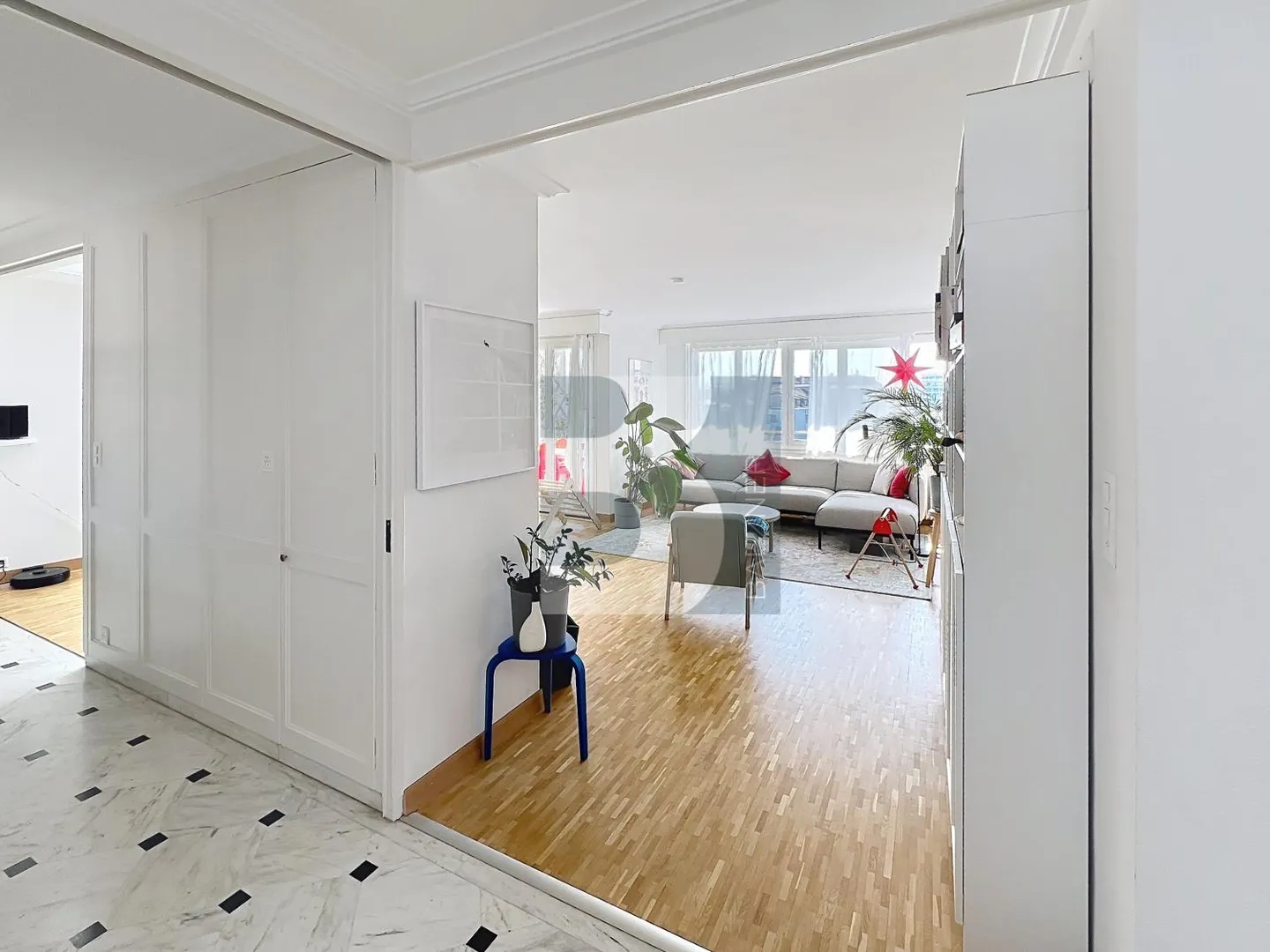 8-room apartment - Photo 10 of 16