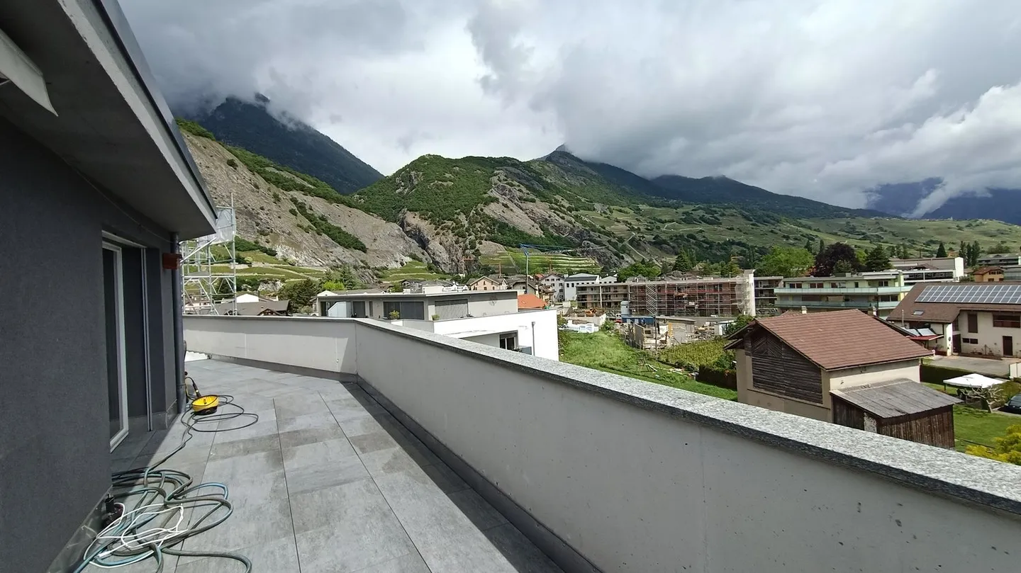 Magnificent Corner Apartment with 66 m2 Panoramic Terrace - Photo 10 of 16