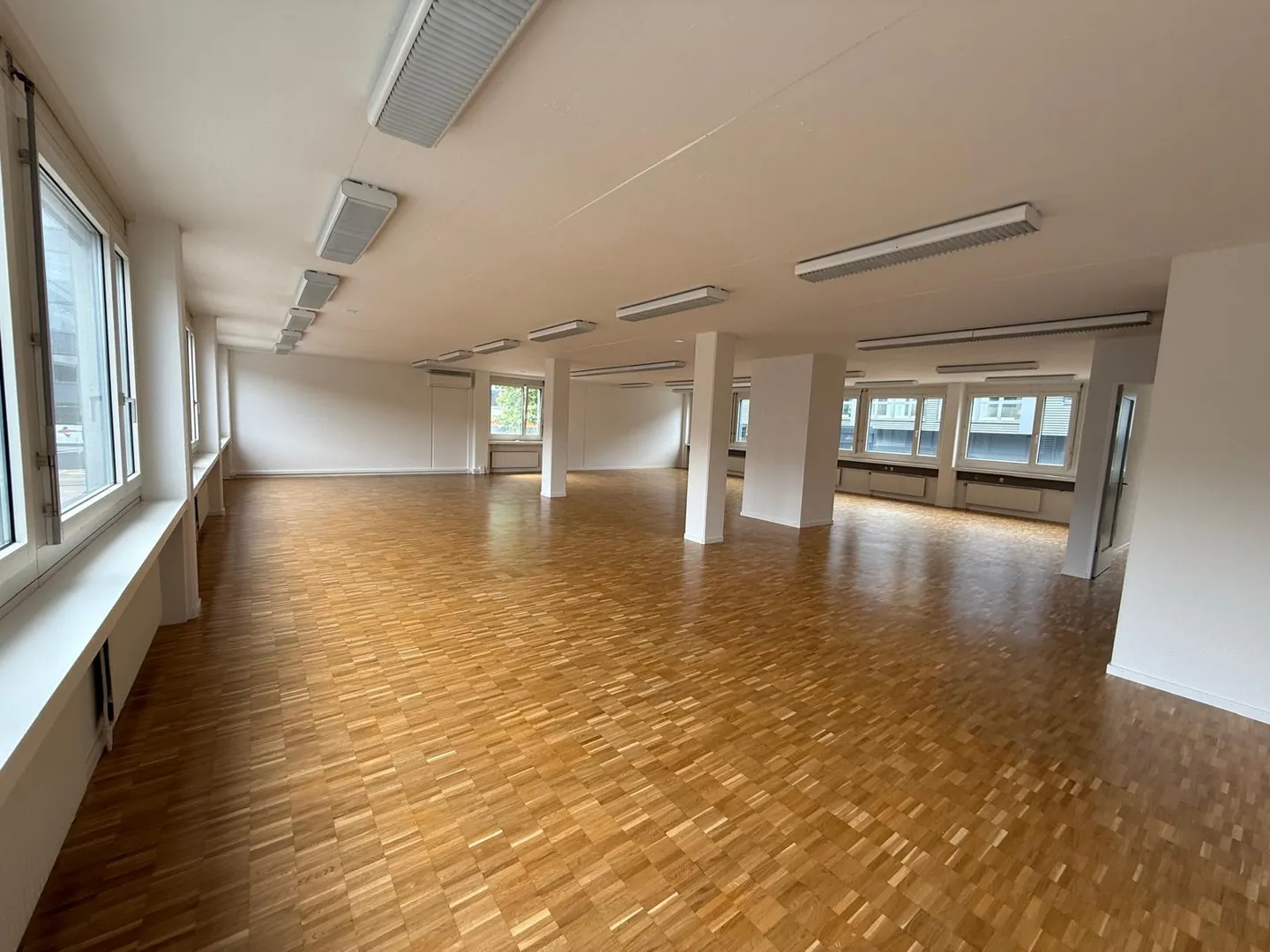 Spazio ufficio in affitto - Foto 4 di 7