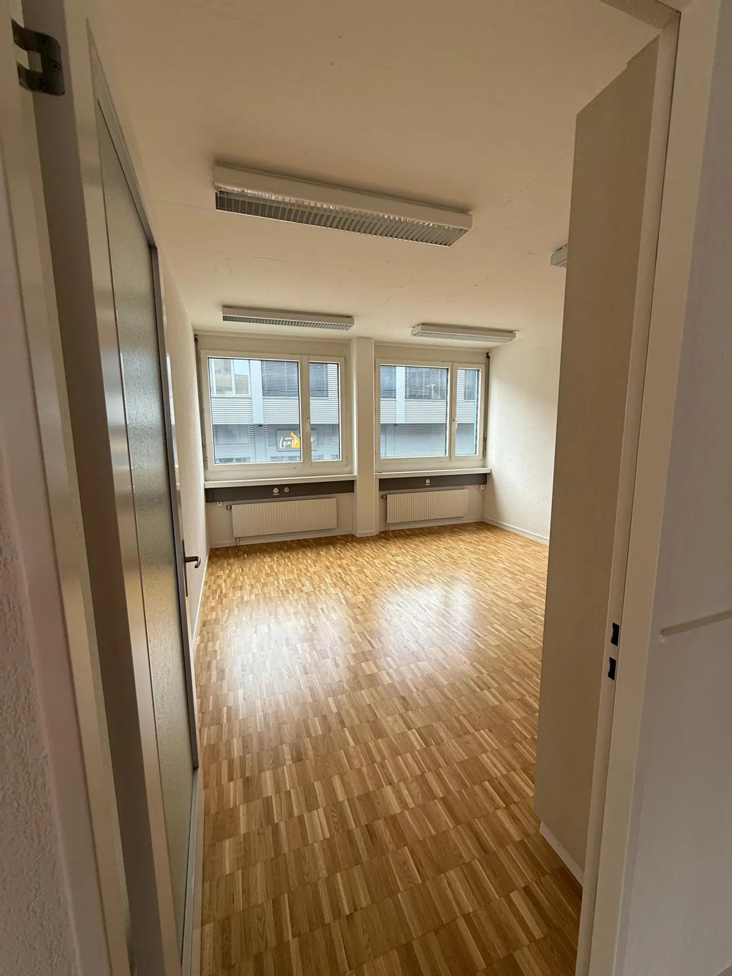 Spazio ufficio in affitto - Foto 5 di 7