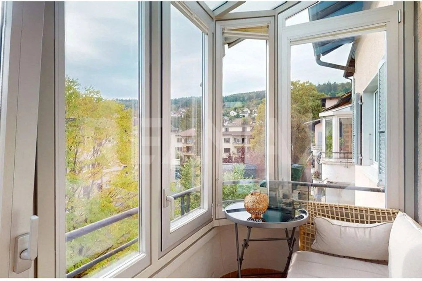 Bright and Cozy Home with Balcony, 2.5 Room Apartment - Photo 2 of 12