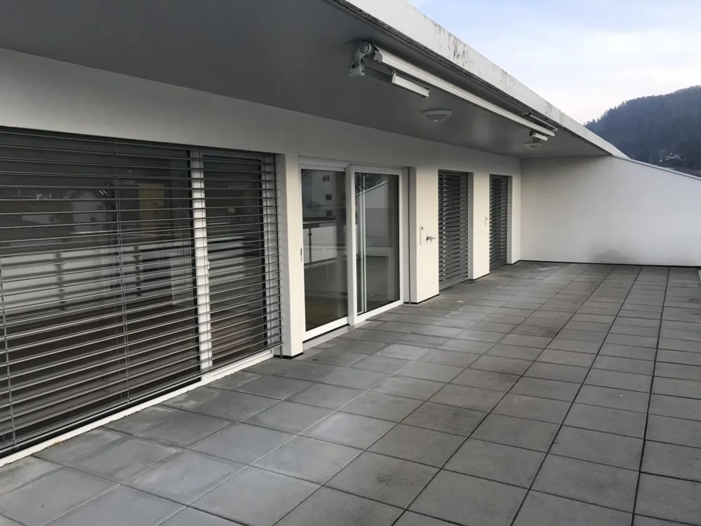 Beautiful penthouse apartment with cozy terrace - Photo 2 of 7