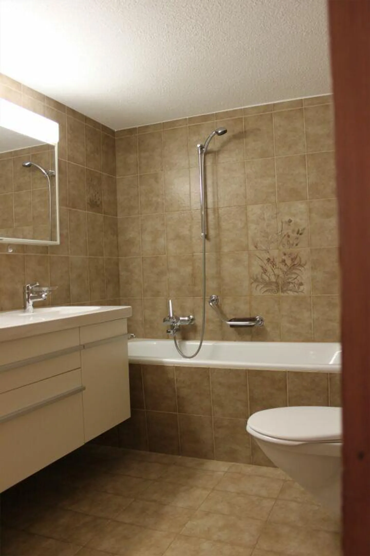 Appartamento ristrutturato con amore in una posizione centrale - Foto 7 di 10