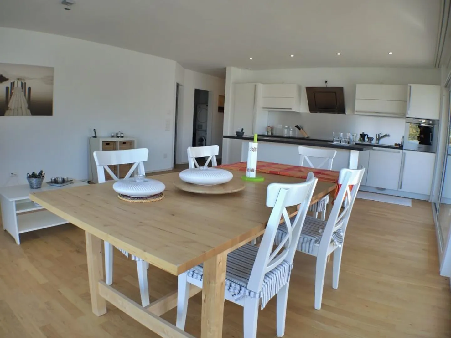 Beautiful penthouse apartment with cozy terrace - Photo 4 of 7