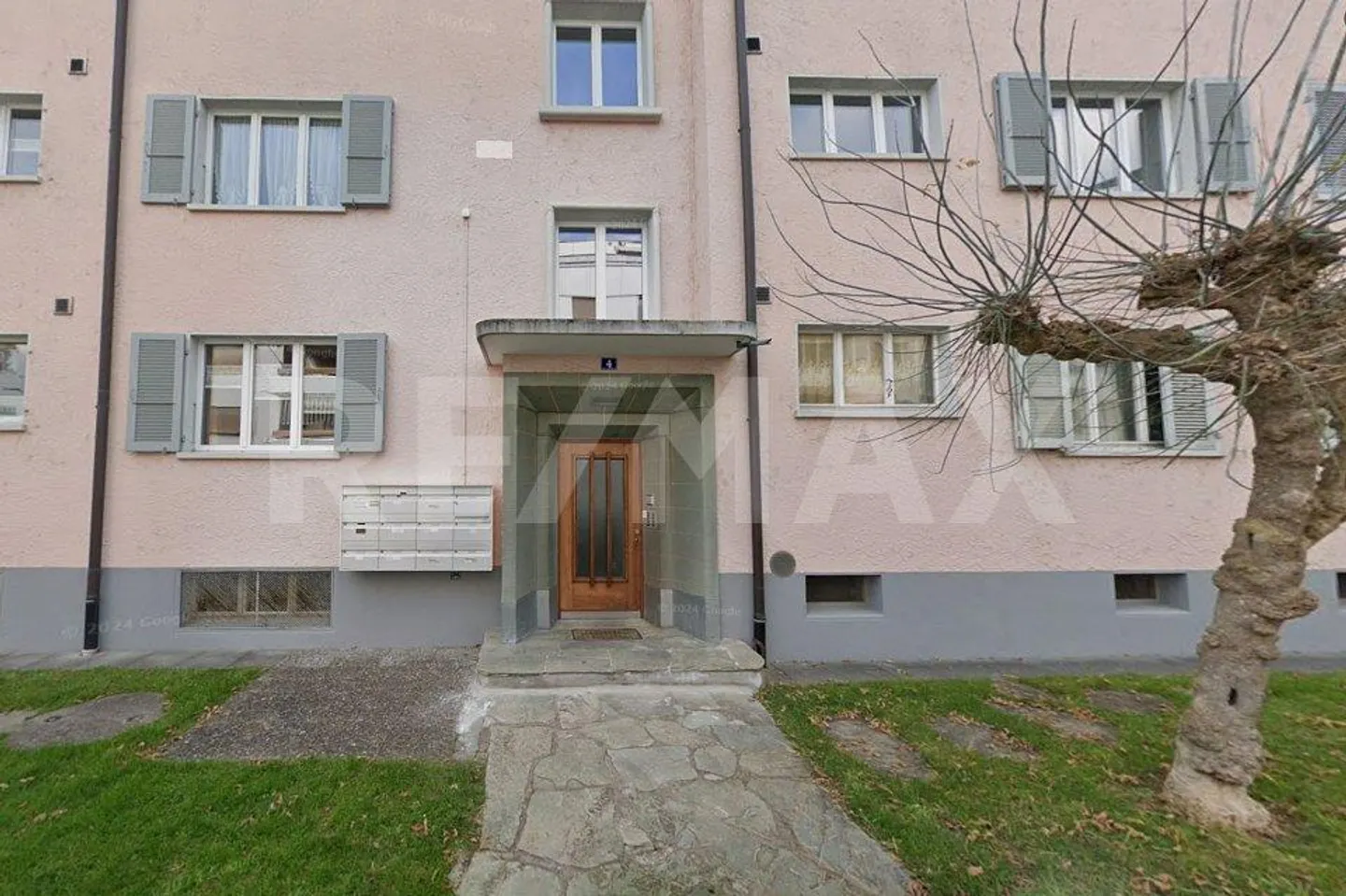 Bright and Cozy Home with Balcony, 2.5 Room Apartment - Photo 10 of 12