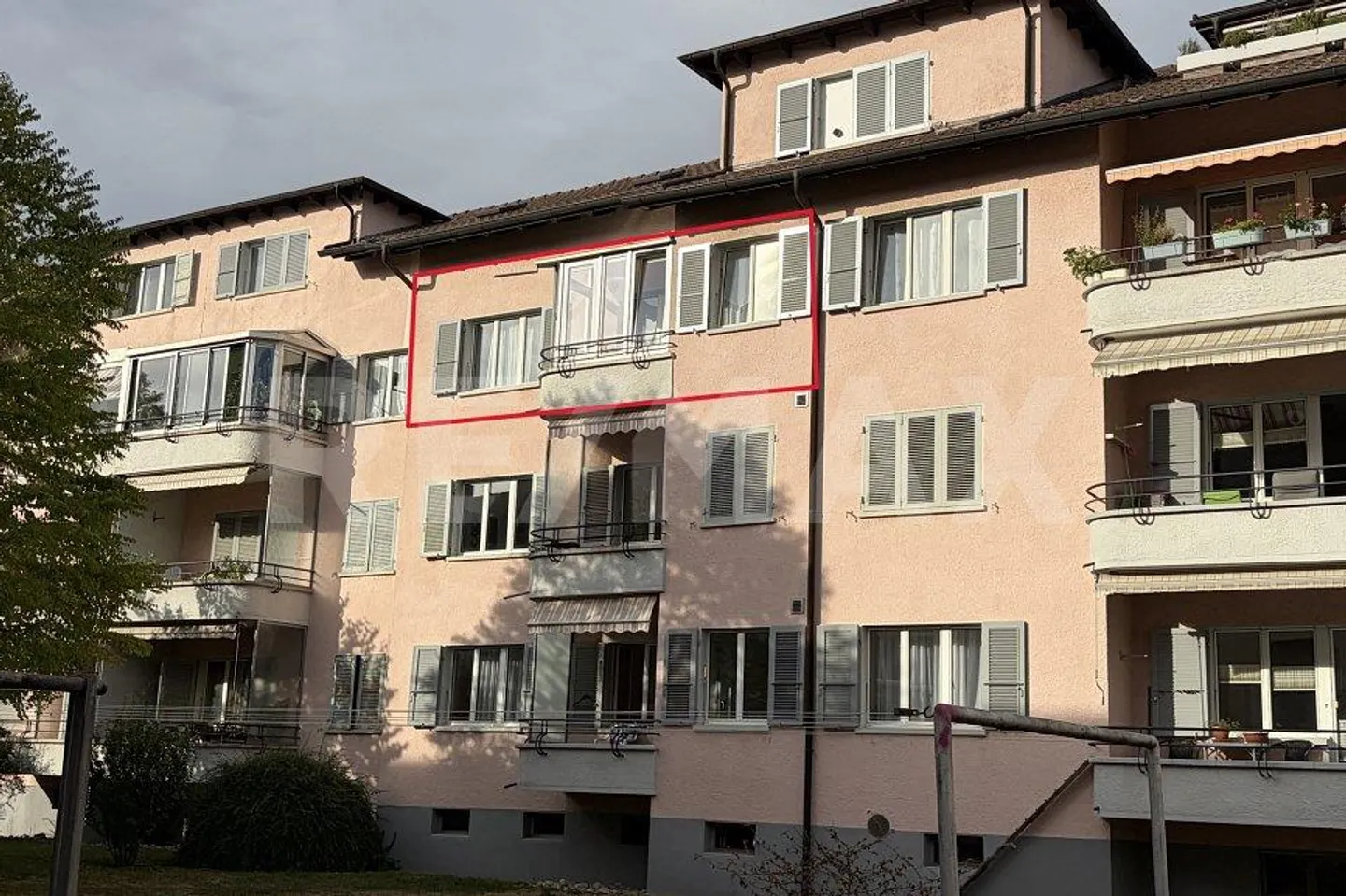 Bright and Cozy Home with Balcony, 2.5 Room Apartment - Photo 9 of 12
