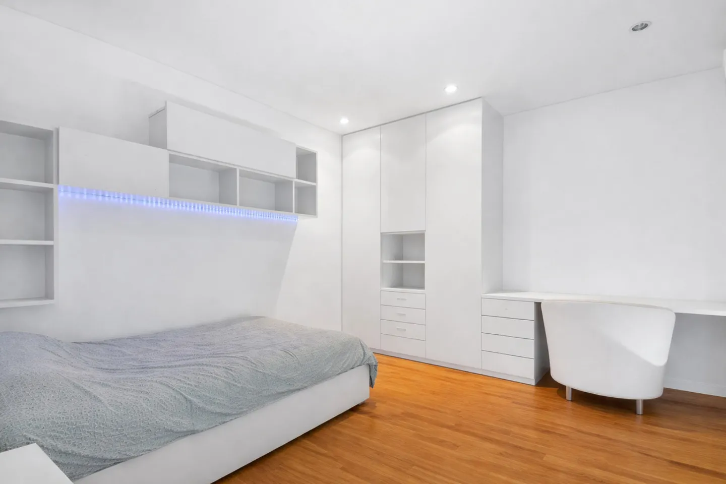 Résidence Twin Lake - Villa moderne avec piscine et vue sur le lac - Photo 16 sur 21