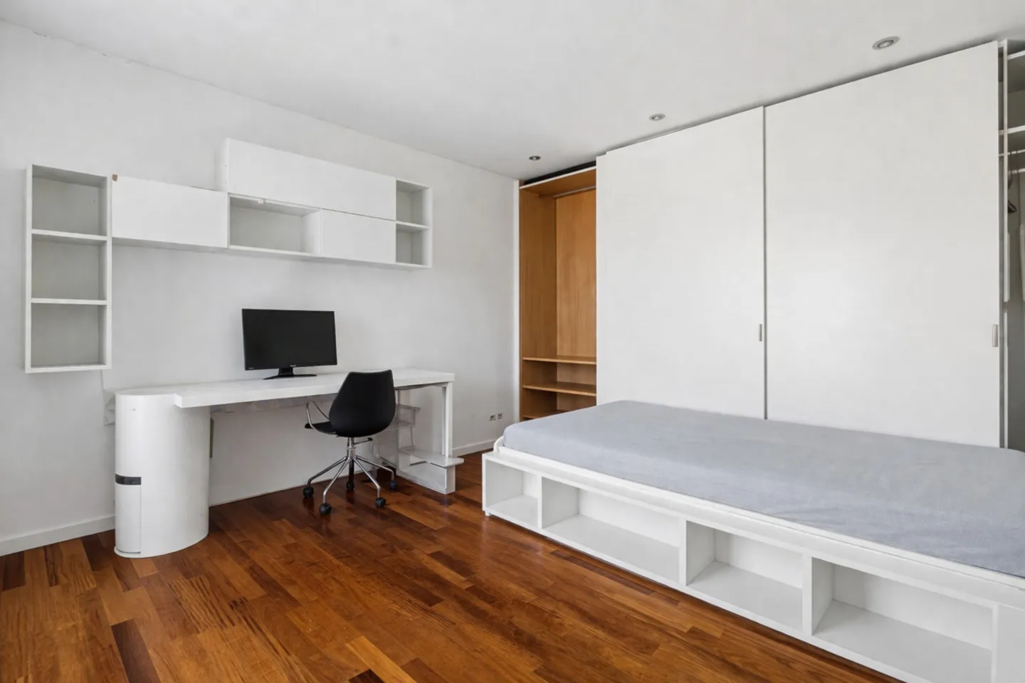 Résidence Twin Lake - Villa moderne avec piscine et vue sur le lac - Photo 18 sur 21