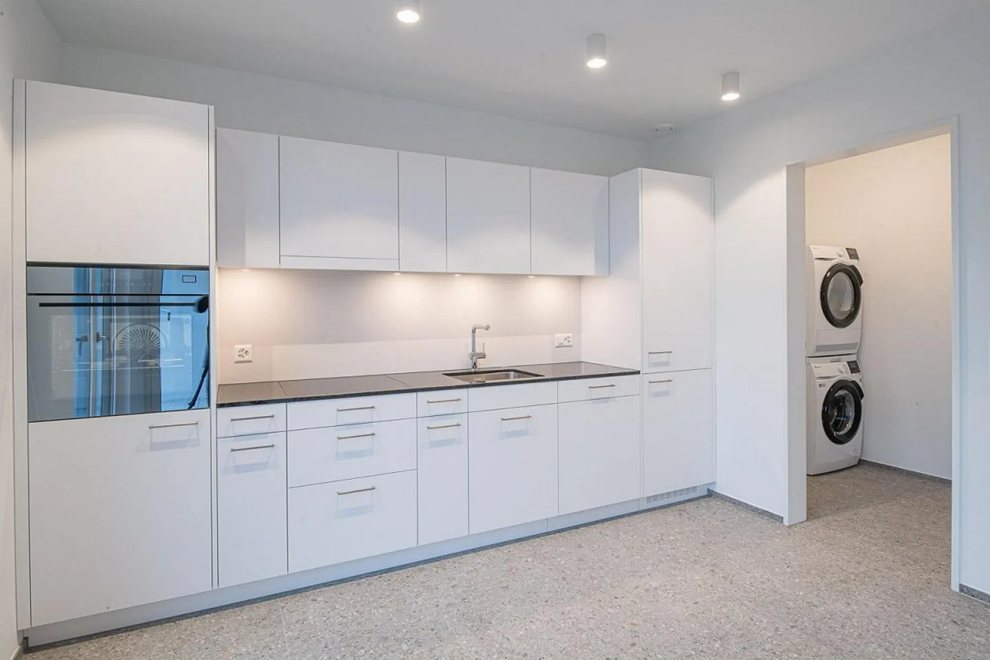 2.5 Room Apartment in Stein am Rhein - Photo 3 of 11